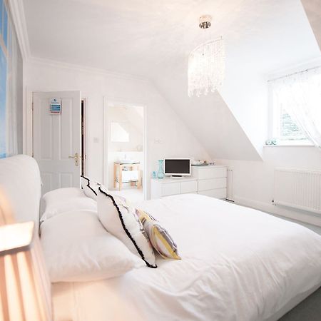 Pinewood Lodge Canford Cliffs Eksteriør bilde